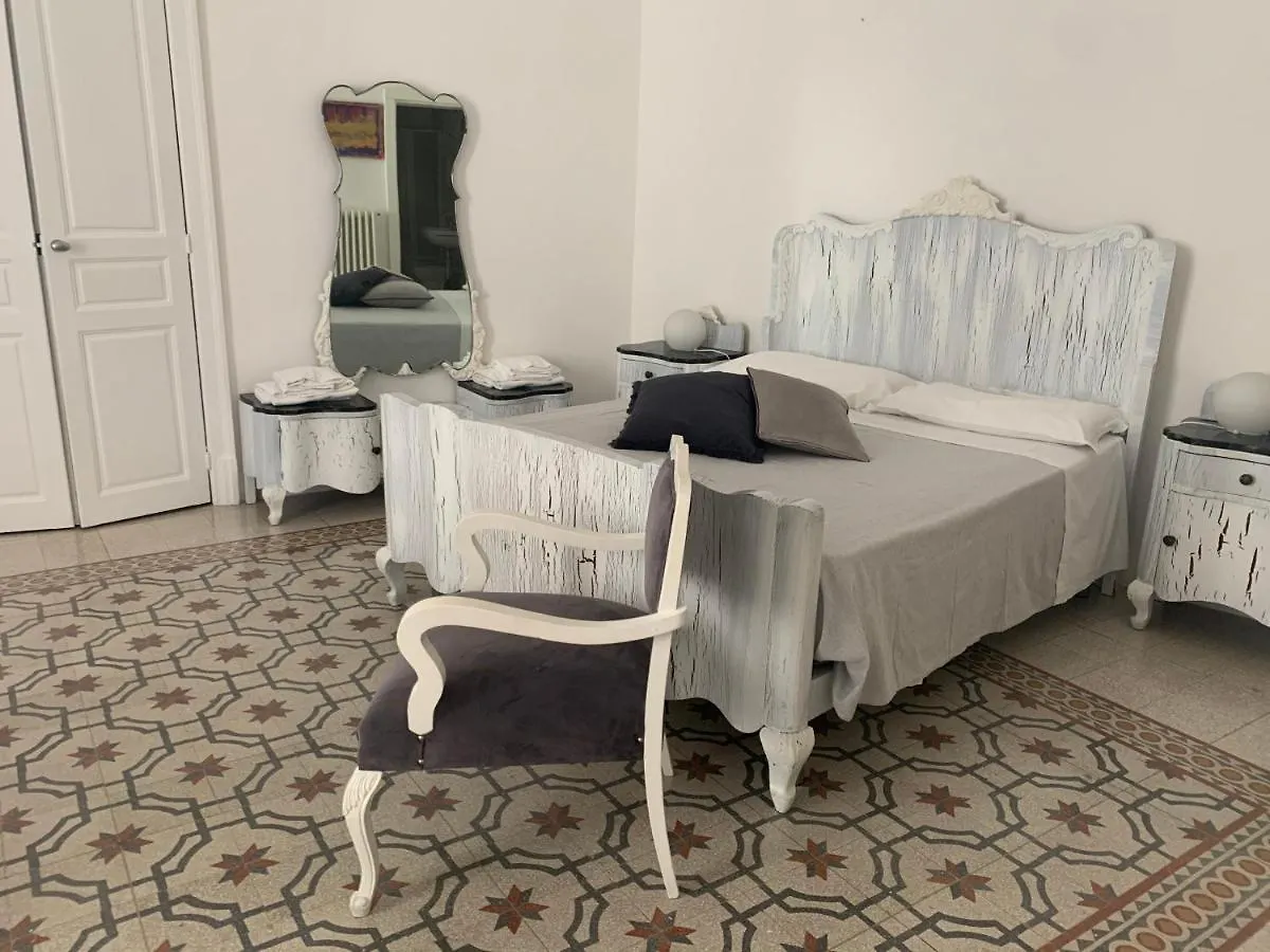 Nocleg ze śniadaniem Bed and Breakfast Bianko EcoChic Enna