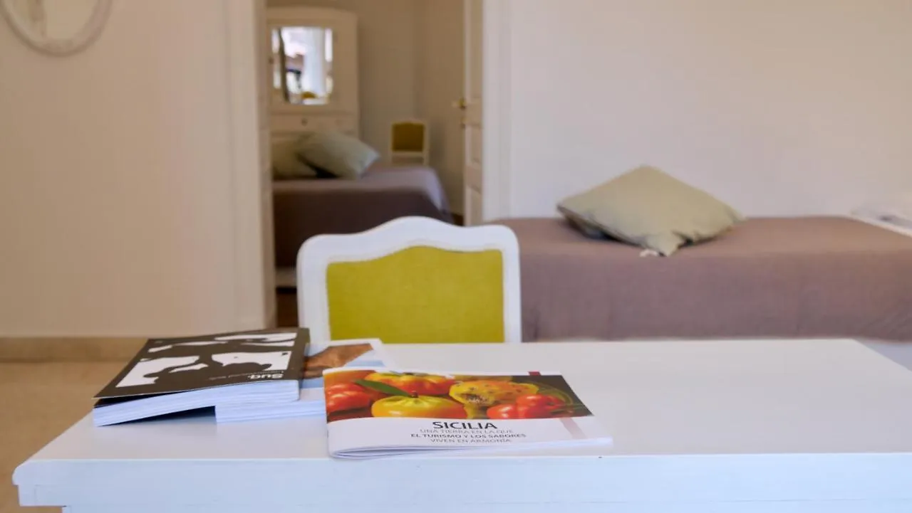 Bed and Breakfast Bianko EcoChic Enna