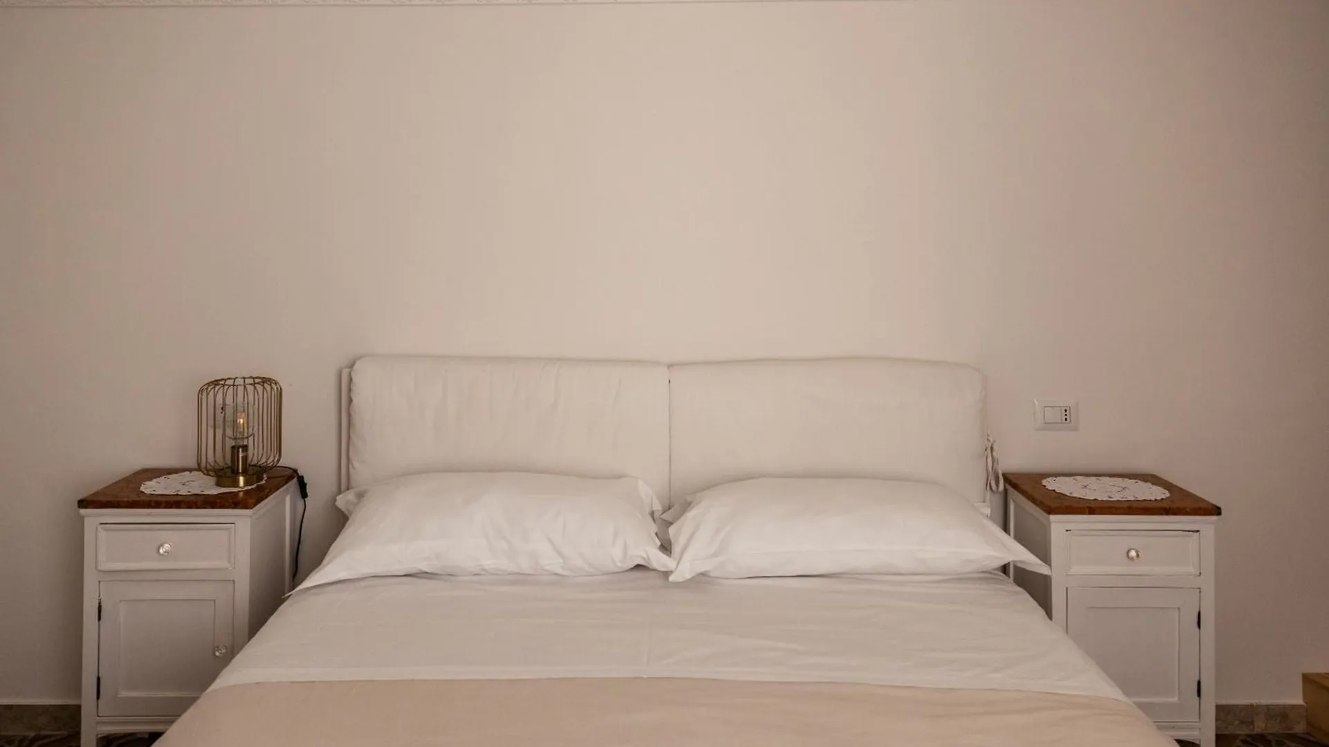 Bed and Breakfast Bianko Ecochic Enna 3*,